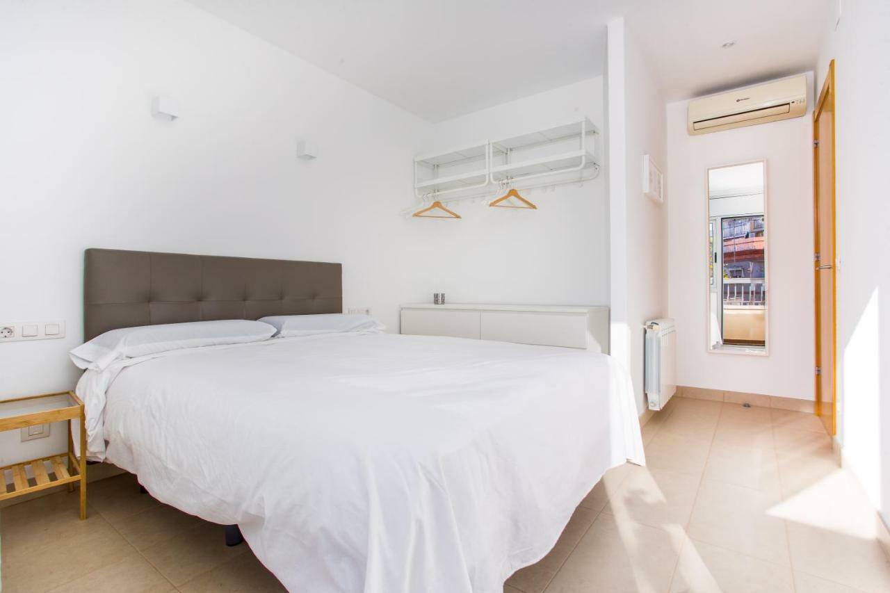 Feriapiso Apartments Palmer L'Hospitalet de Llobregat Esterno foto
