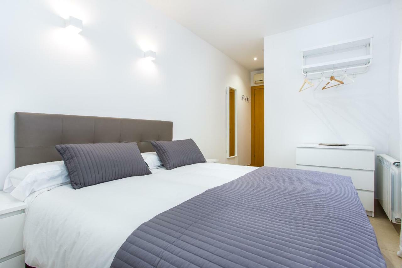 Feriapiso Apartments Palmer L'Hospitalet de Llobregat Esterno foto